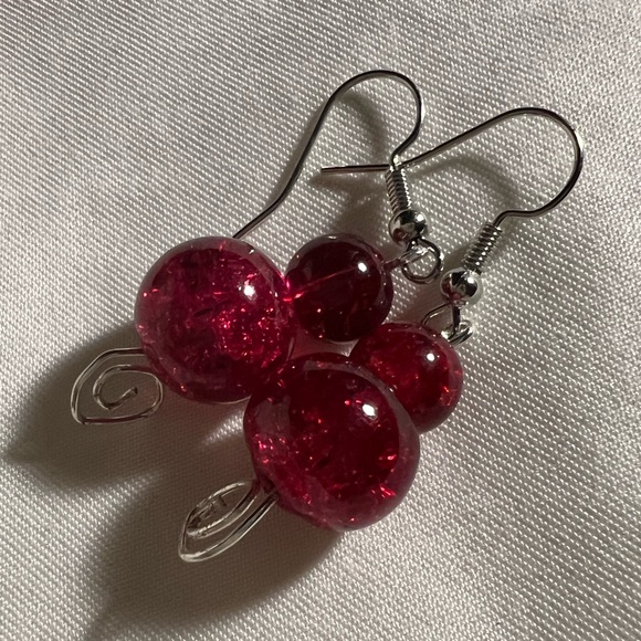 Handmade beaded earrings - Picture 1 of 2